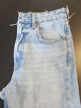 ZARA Light Blue High-Rise Women's Jeans